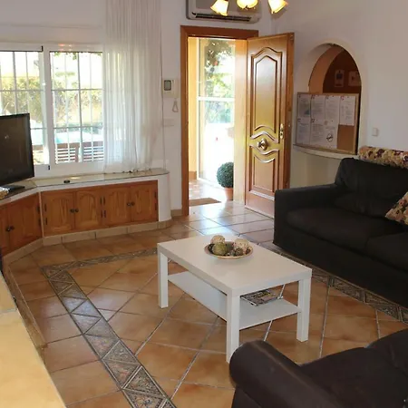 Villa Melger - Private With Swimming Pool *